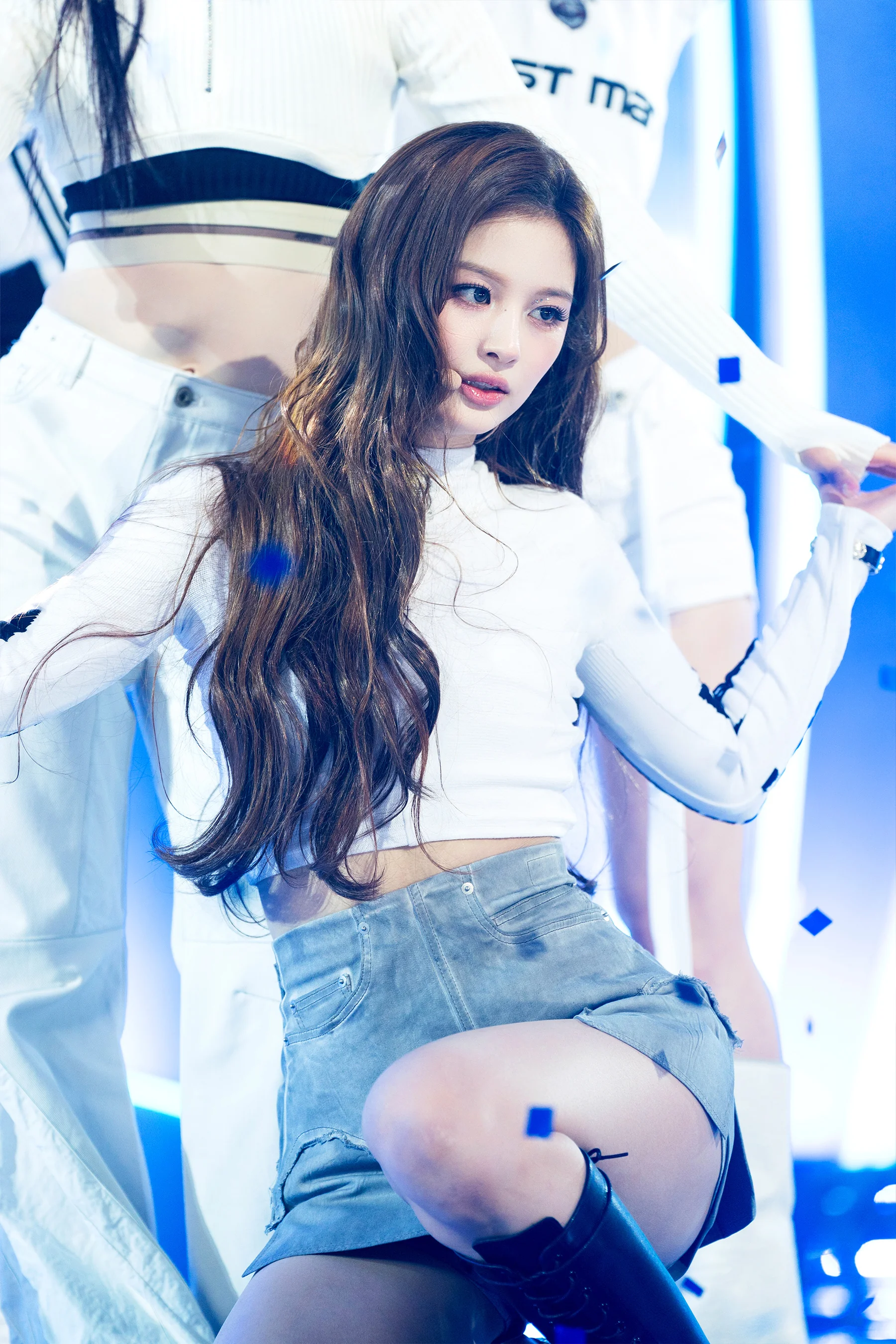 NMIXX Sullyoon picture 4 of 5