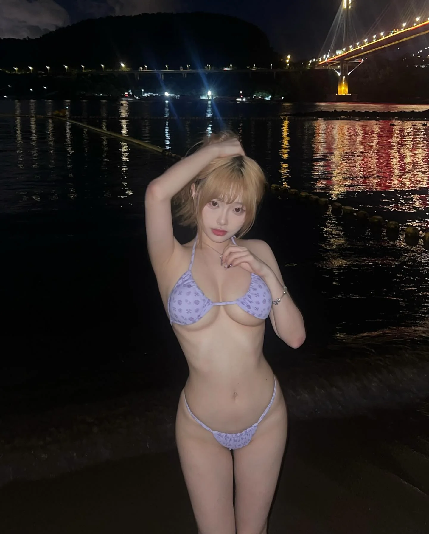 Asian blonde picture 2 of 6