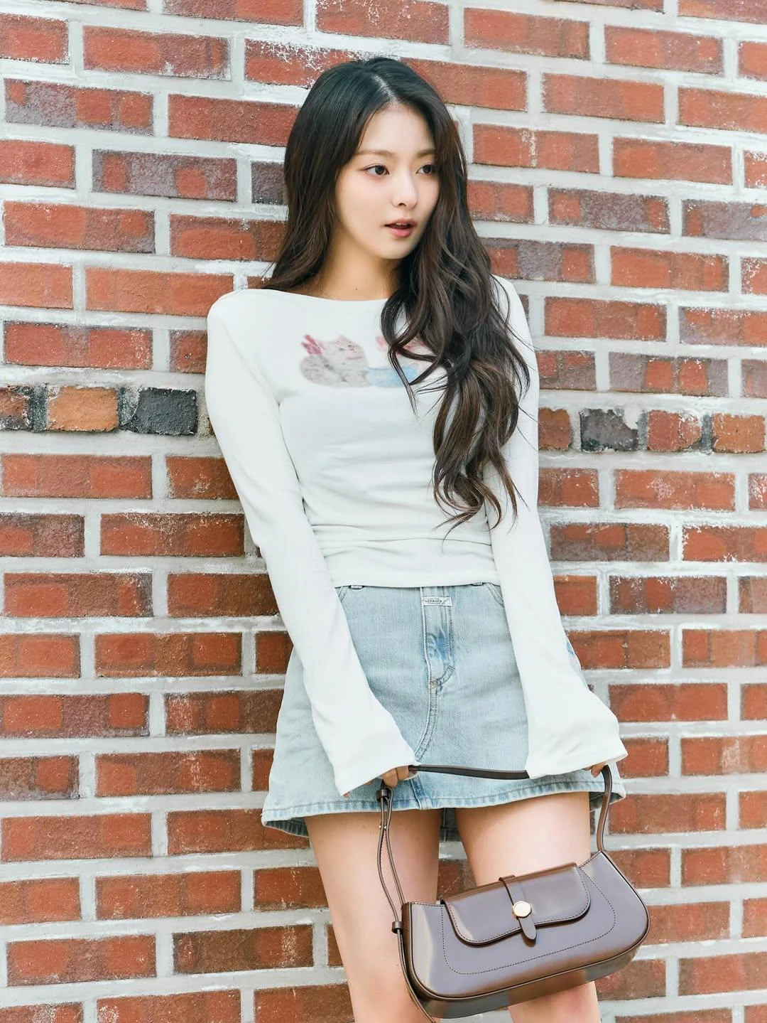 fromis_9 Nagyung picture 1 of 1