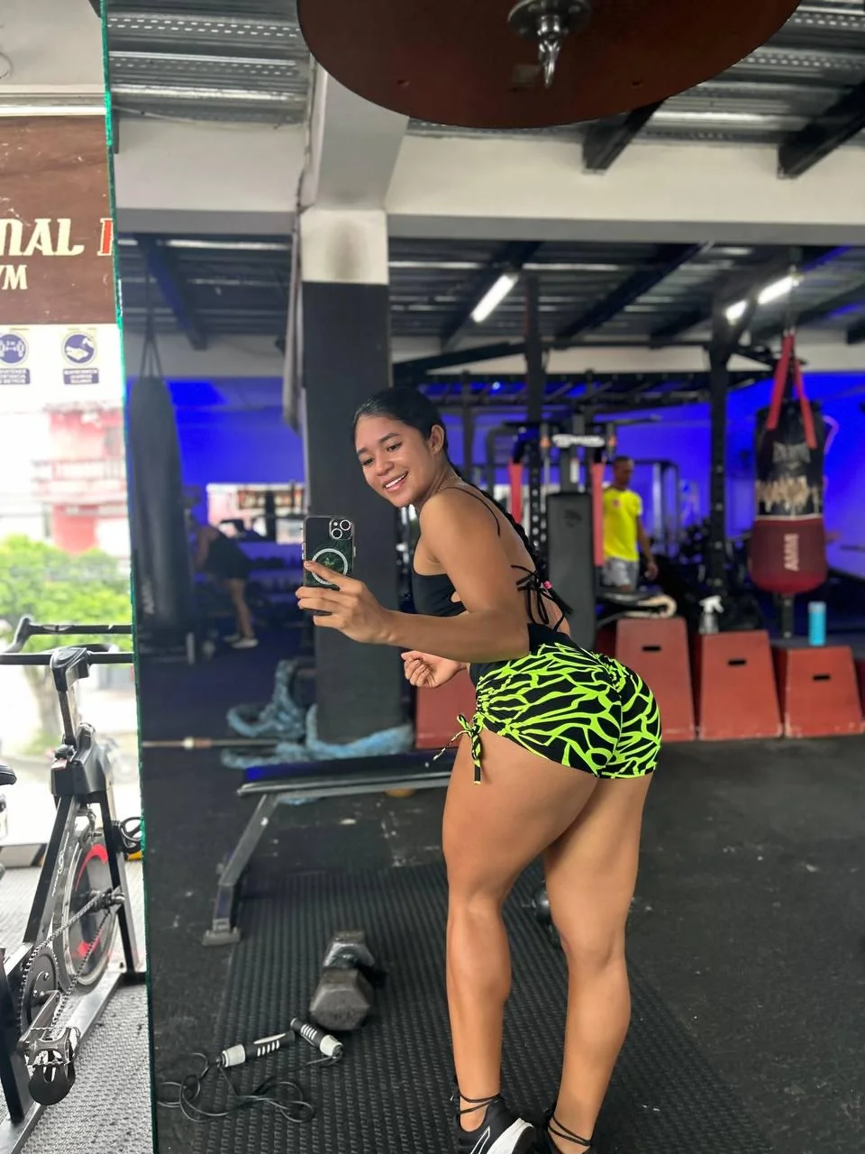 Wanna train with me picture 1 of 1