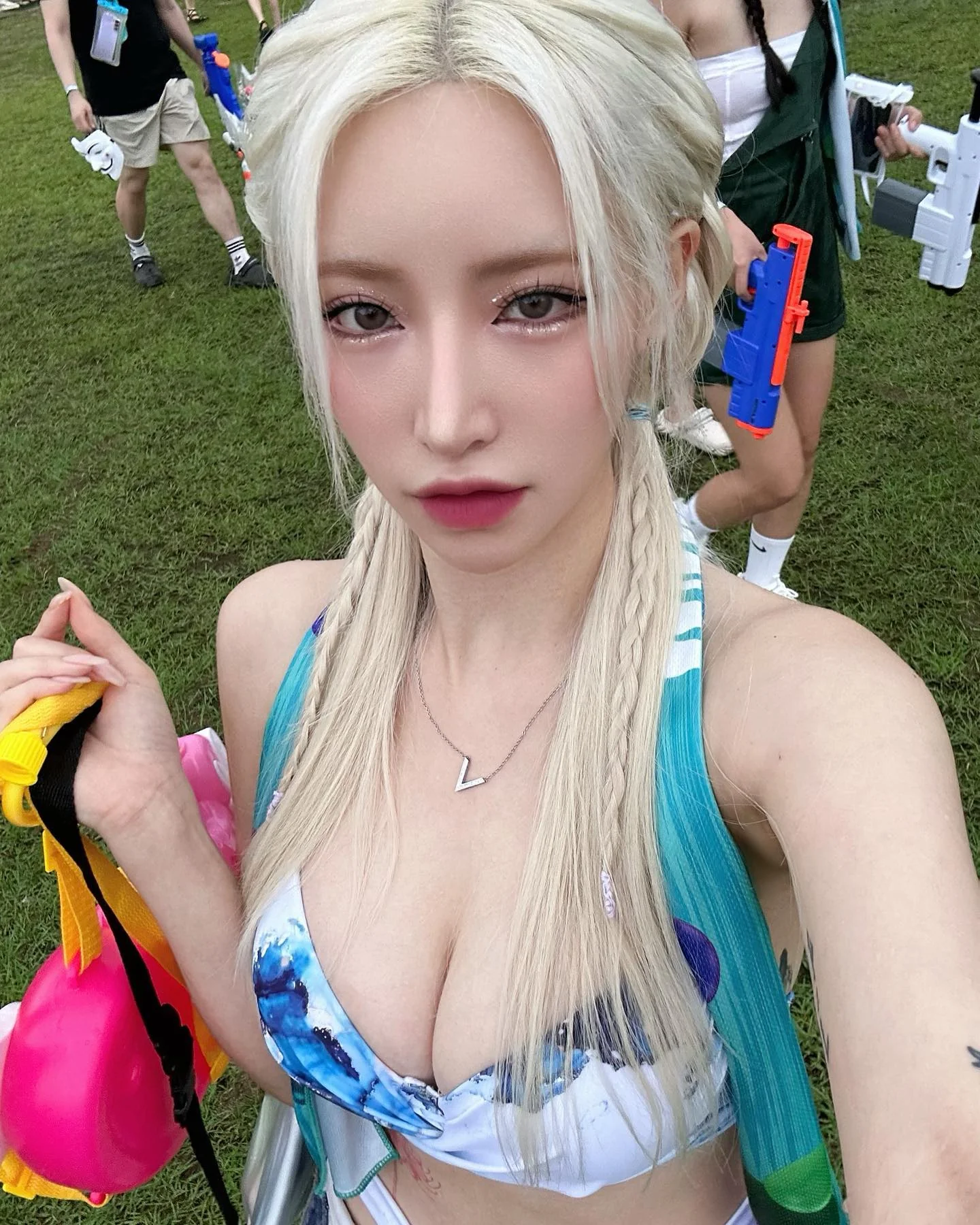 Asian blonde picture 1 of 6