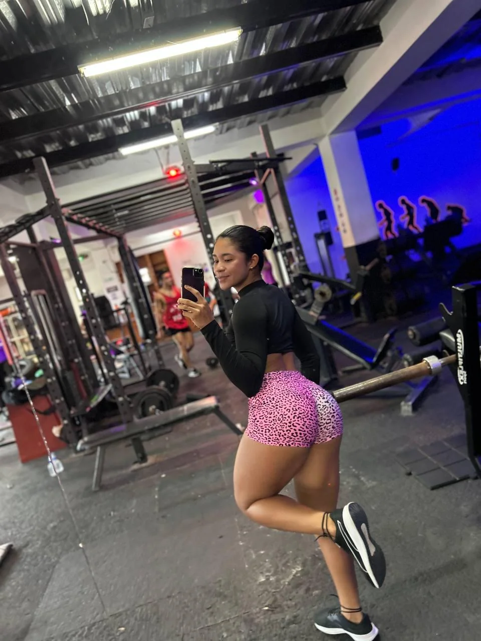 Wanna train with me picture 1 of 1