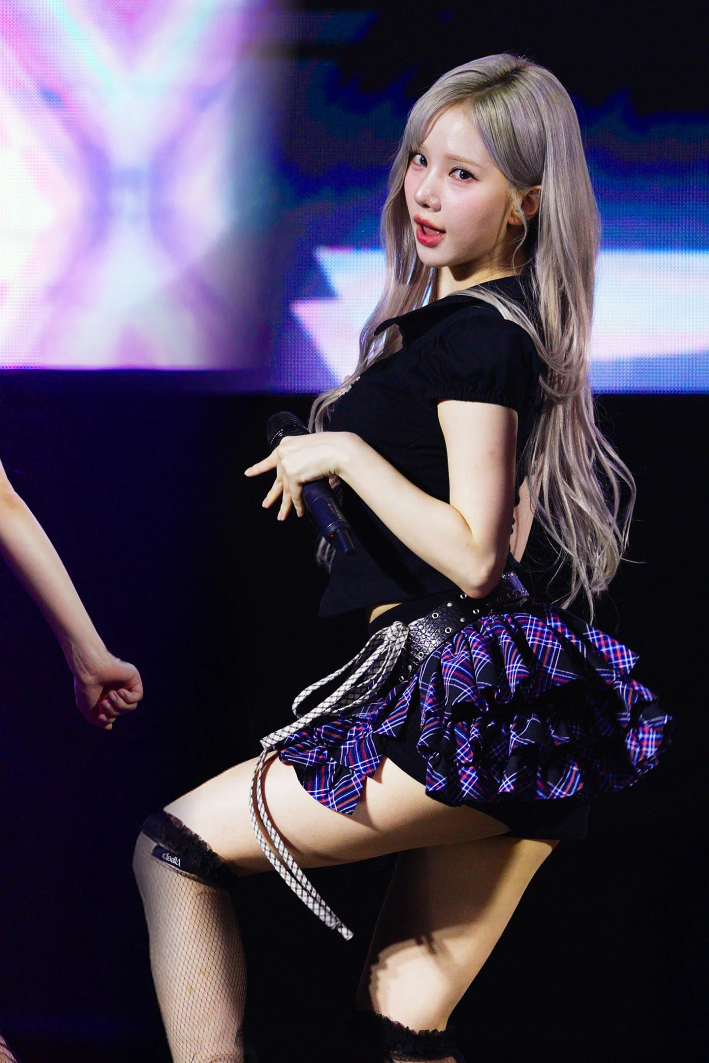 VIVIZ Eunha picture 2 of 3