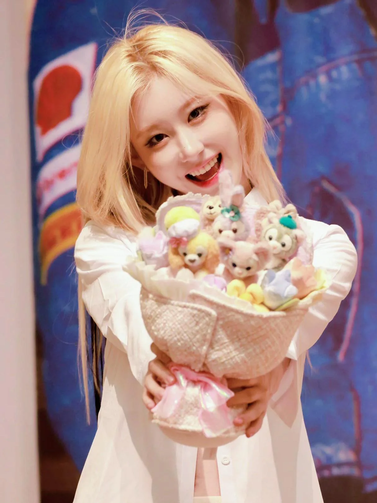 Chaeryeong picture 1 of 1