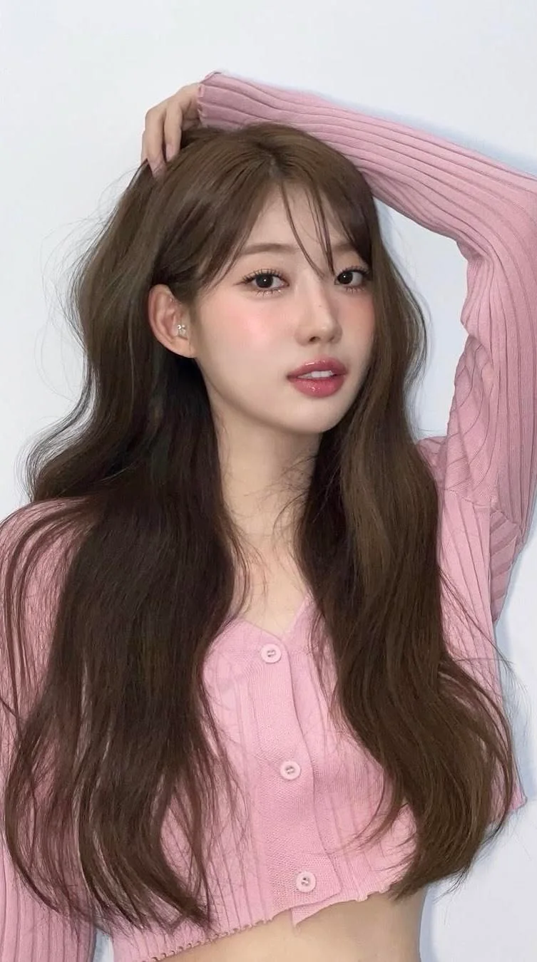 EVERGLOW Sihyeon picture 1 of 4
