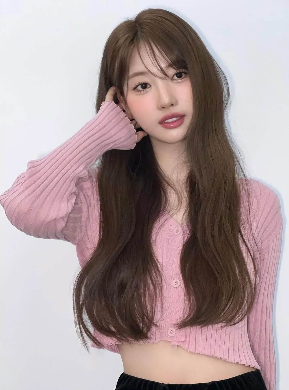 EVERGLOW Sihyeon picture 2 of 4