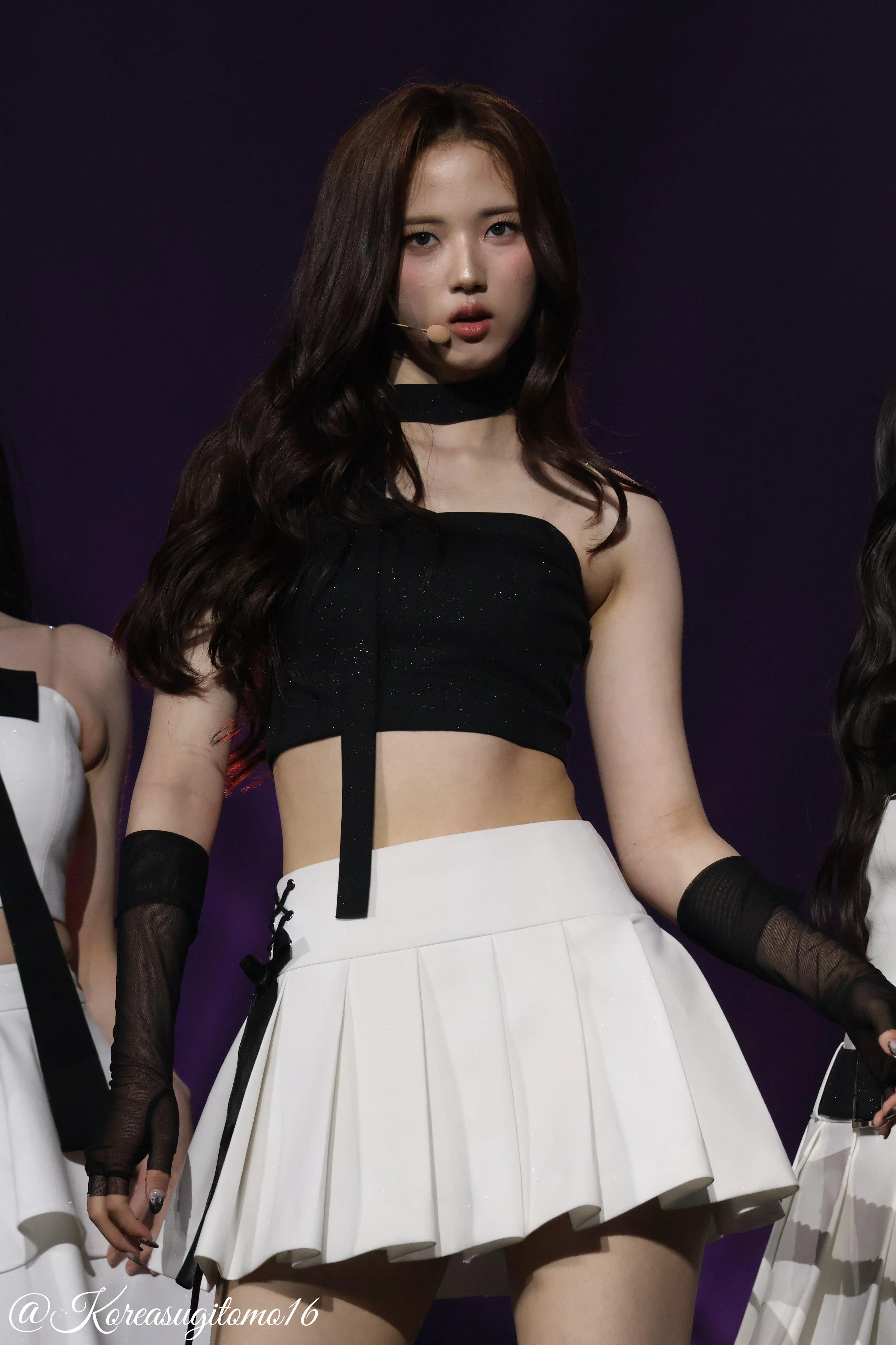 tripleS Jiwoo picture 1 of 1