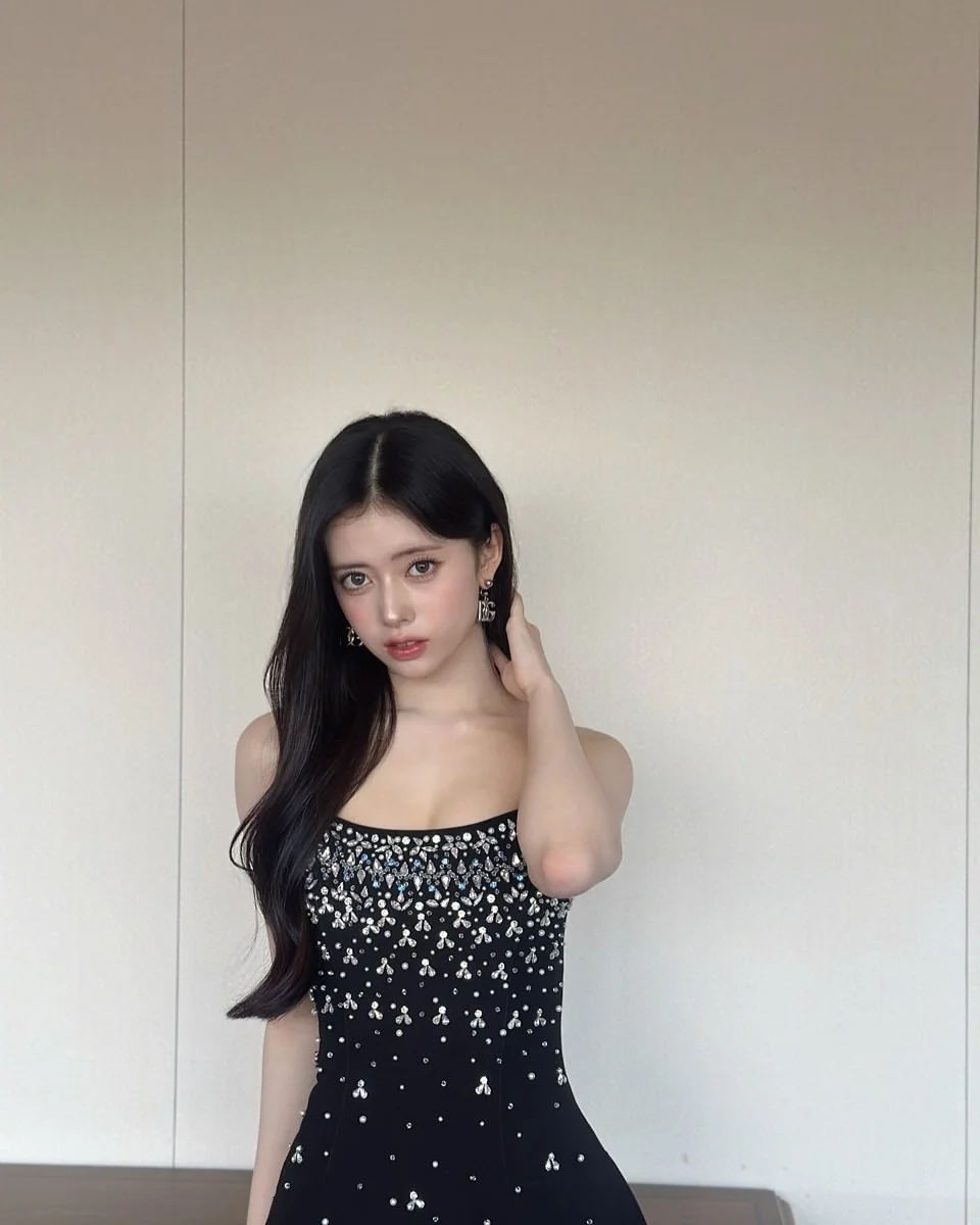 NiziU Rima picture 3 of 3