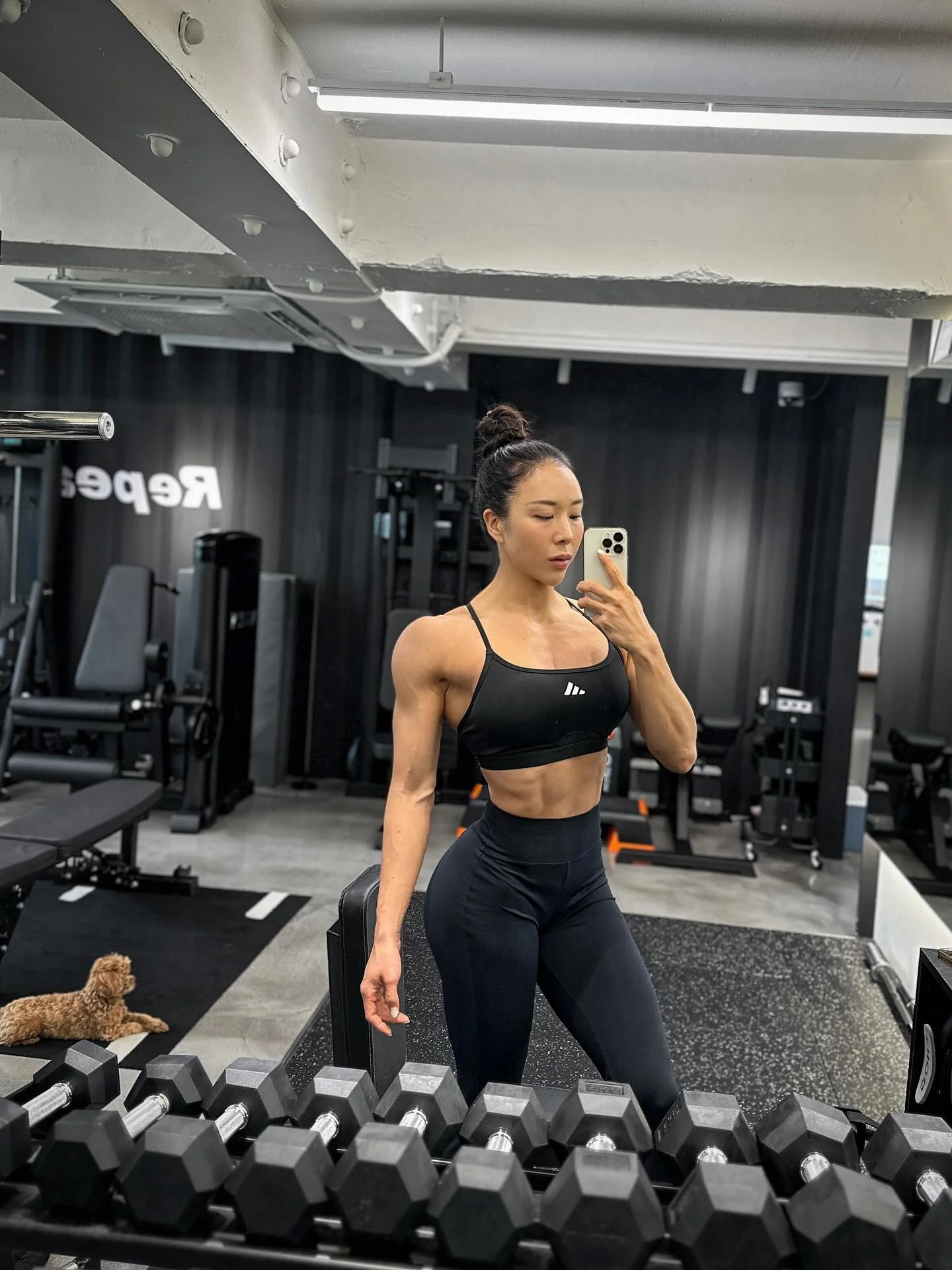 Hyeyeon Park picture 1 of 6