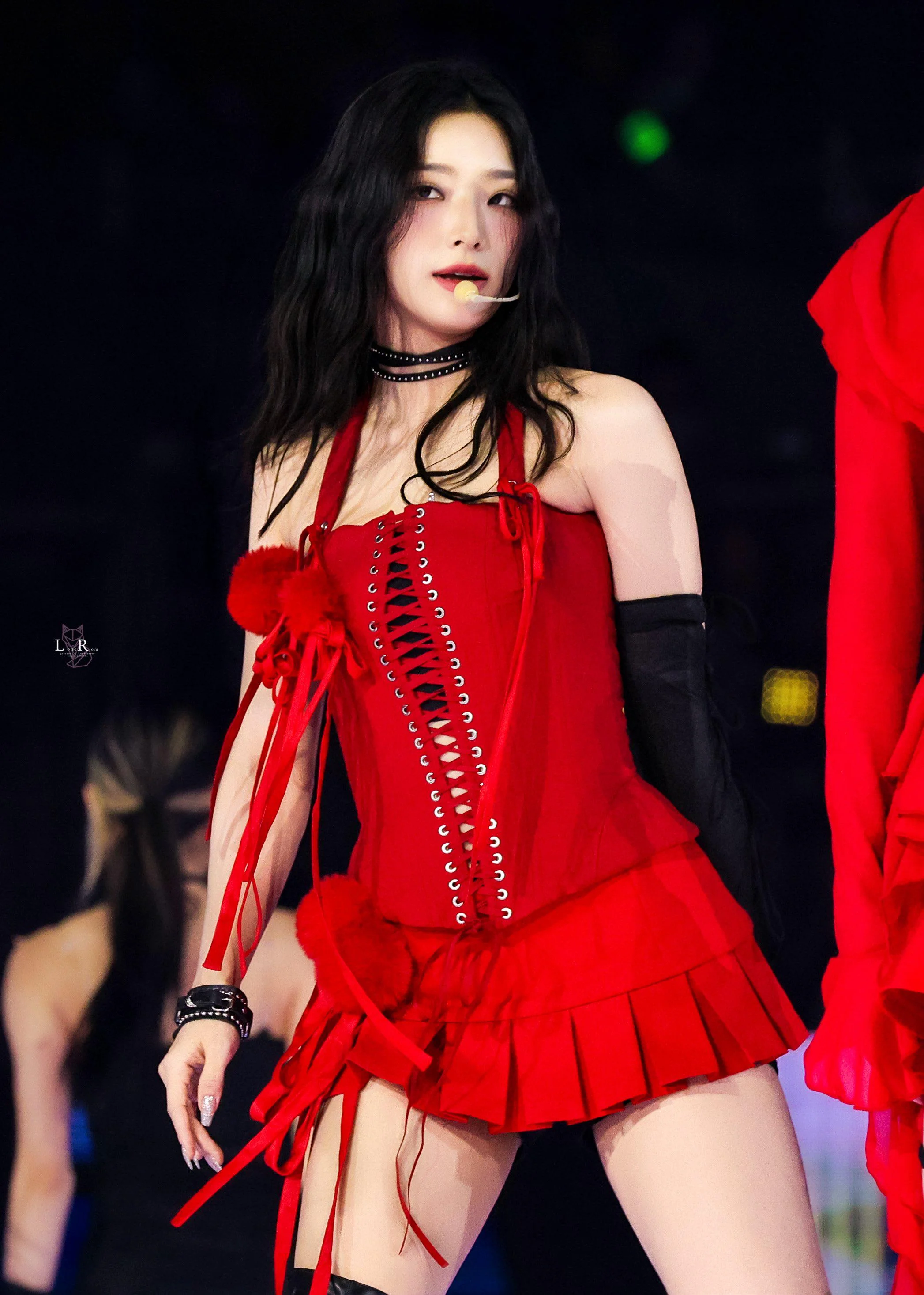 fromis_9 Saerom picture 1 of 1