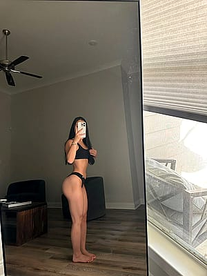 I don’t plan on missing another day in the gym, not loving my body right now! - Sasha Kira'