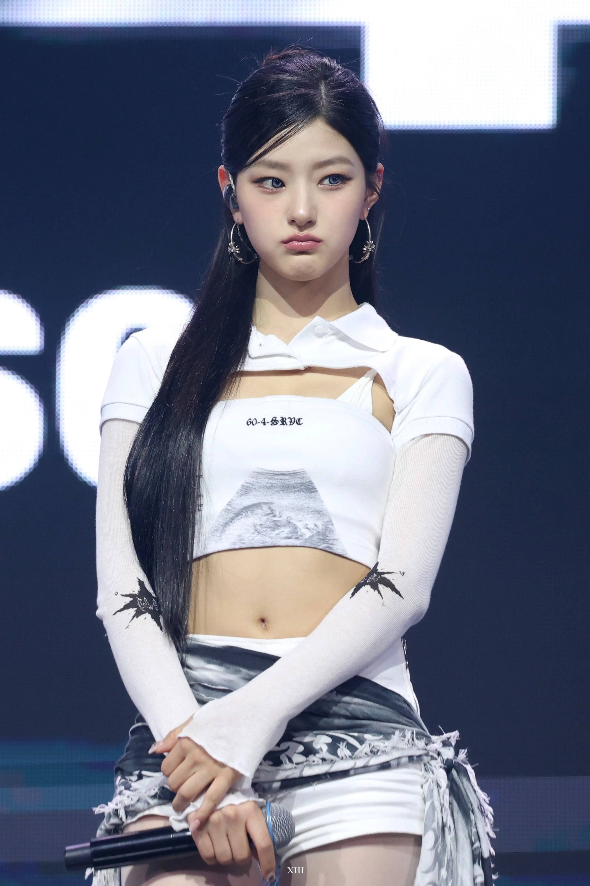 Haneul picture 2 of 3