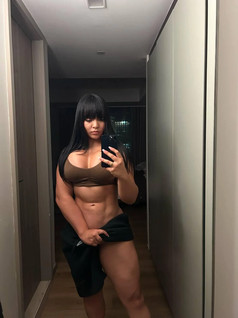 Jade Miura picture 1 of 1