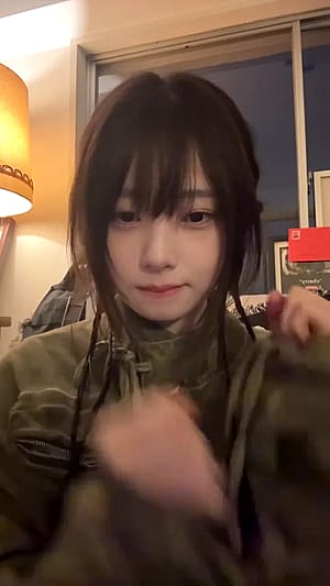 throwing kisses'