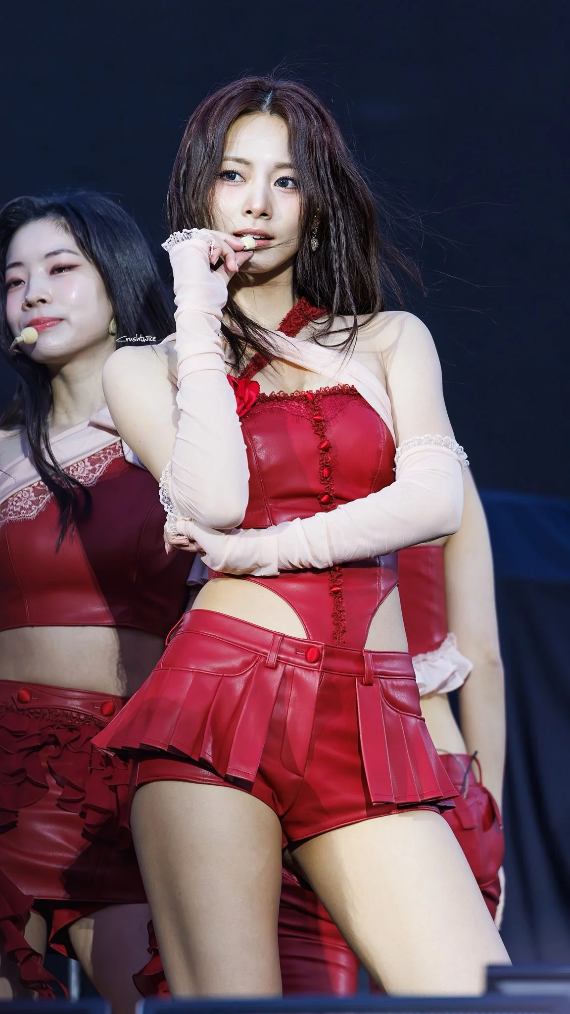 TWICE Tzuyu picture 2 of 2