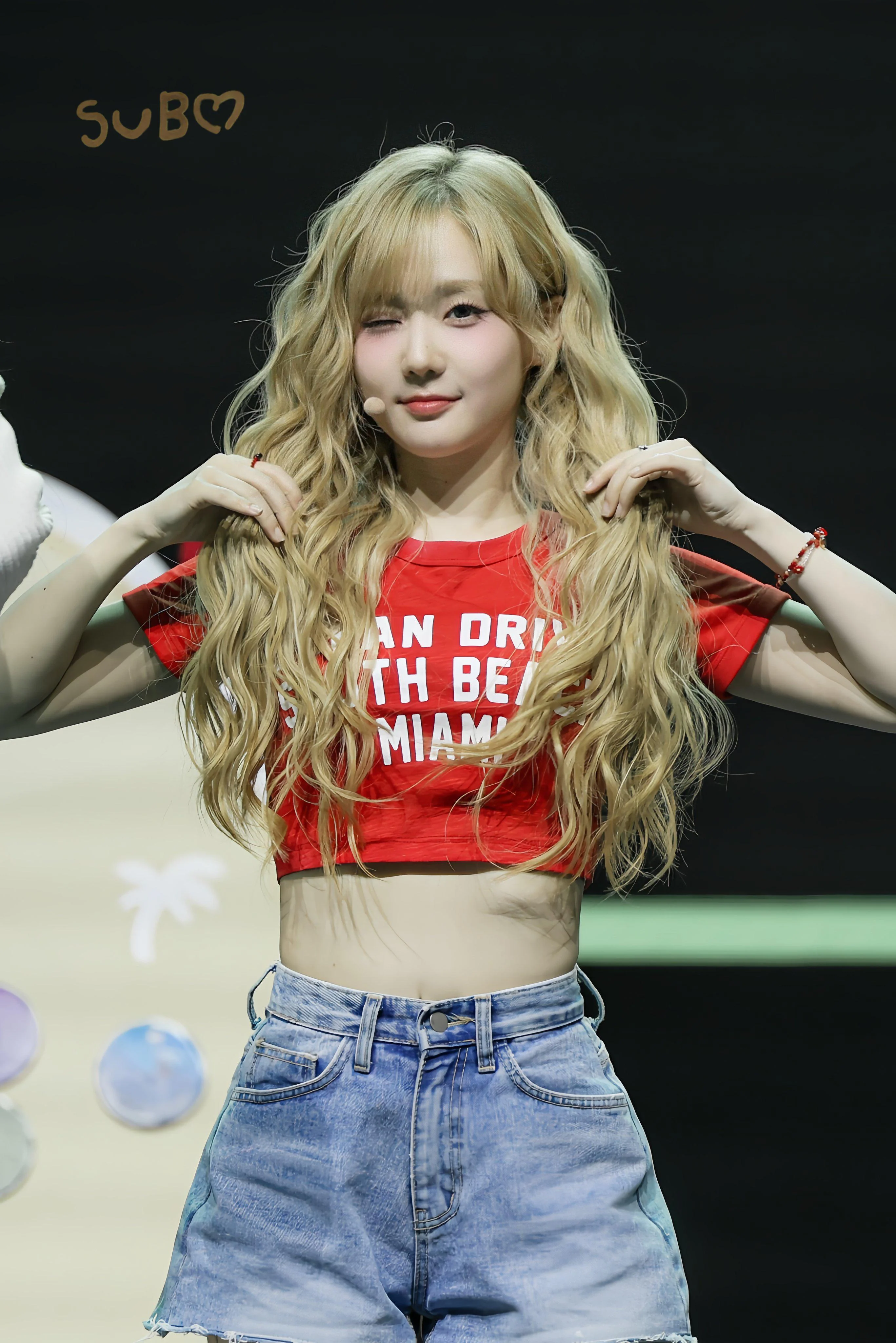 tripleS Seoyeon picture 1 of 1
