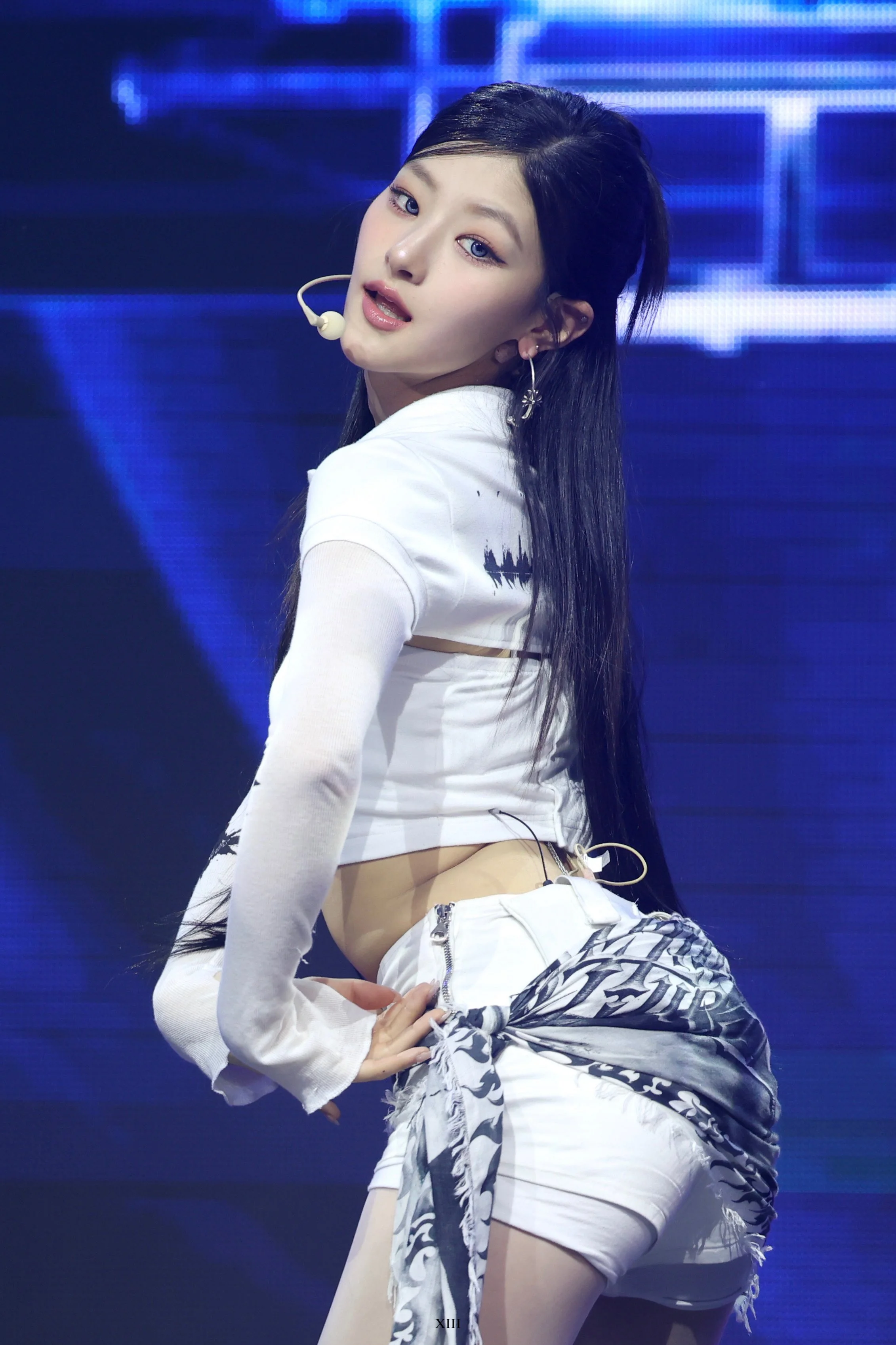 Haneul picture 3 of 3