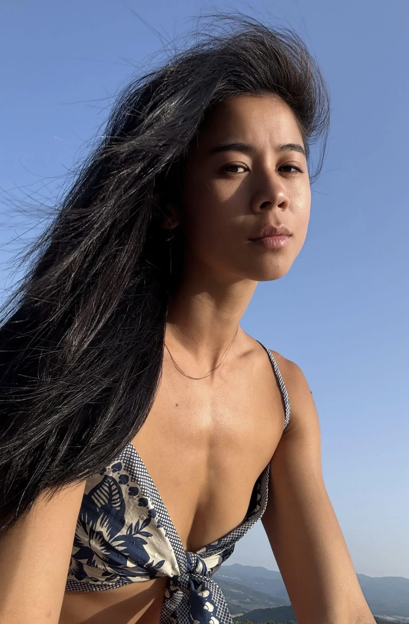 Leah Lewis picture 1 of 1