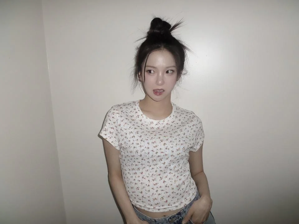 Kep1er Yujin picture 1 of 3