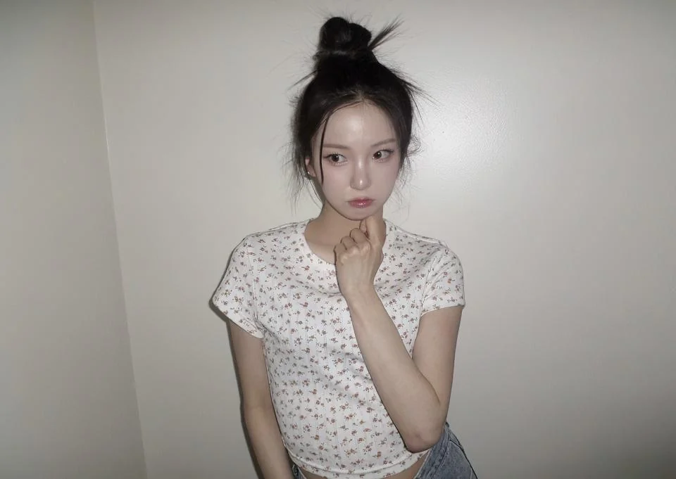 Kep1er Yujin picture 2 of 3