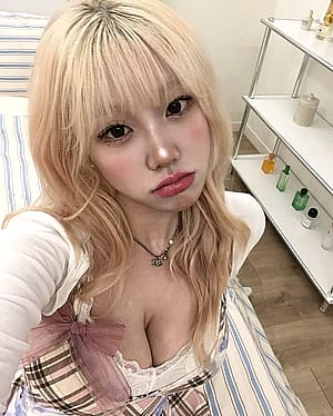 Asian blonde'
