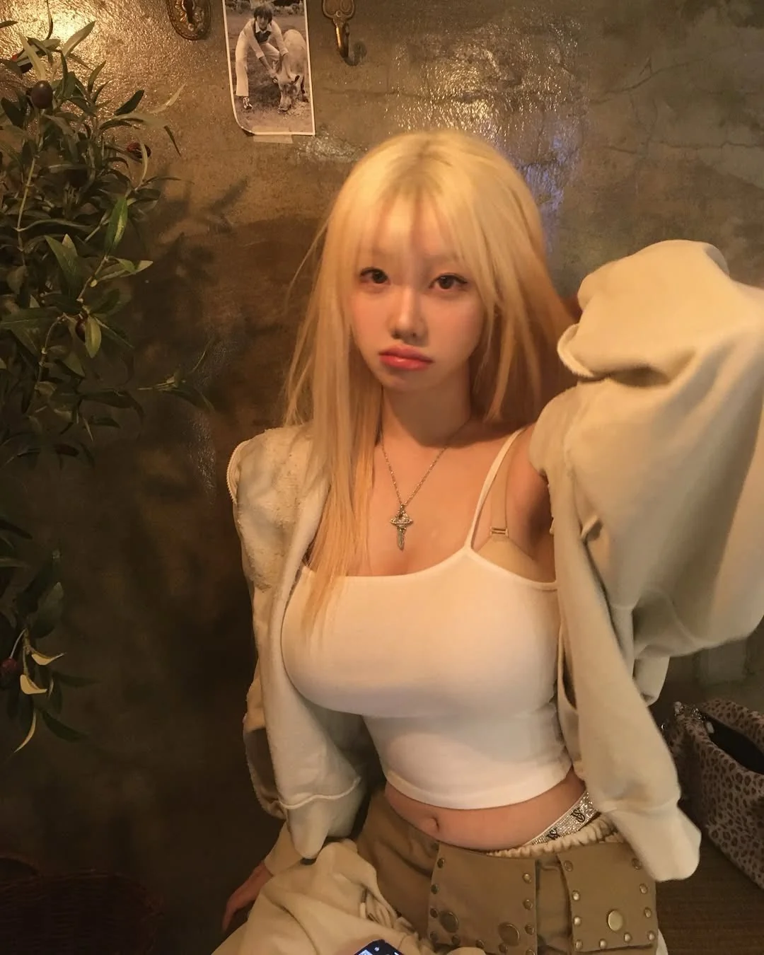 Asian blonde picture 2 of 2