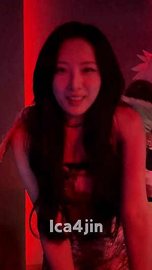 Haseul winking at you'