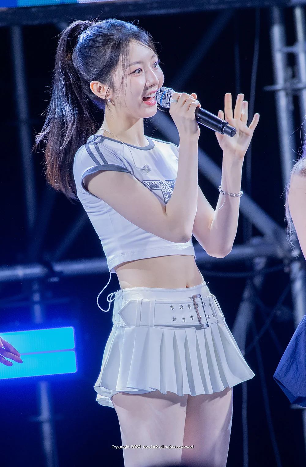 LIGHTSUM Juhyeon picture 3 of 3