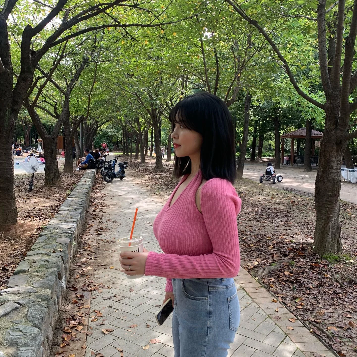 busty korean picture 6 of 13