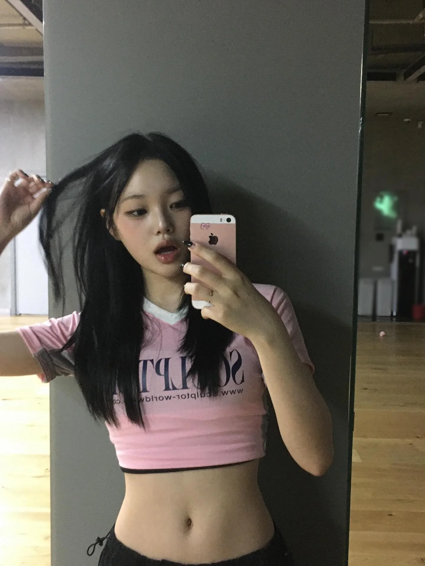 CLASS:y Boeun picture 1 of 2