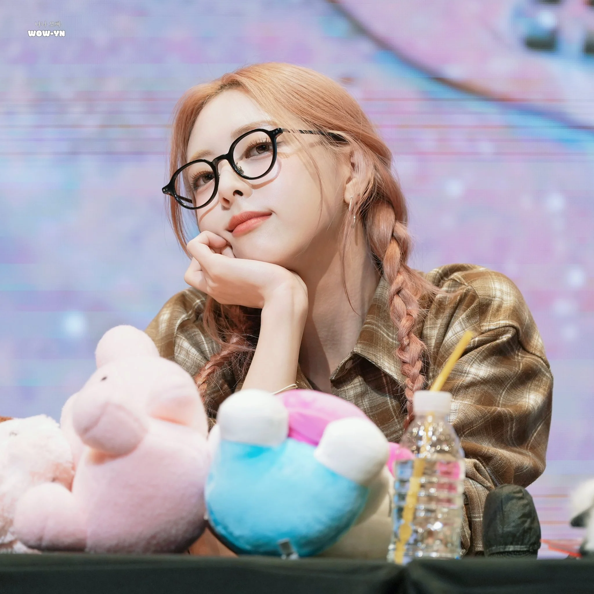 Itzy Yuna picture 4 of 4