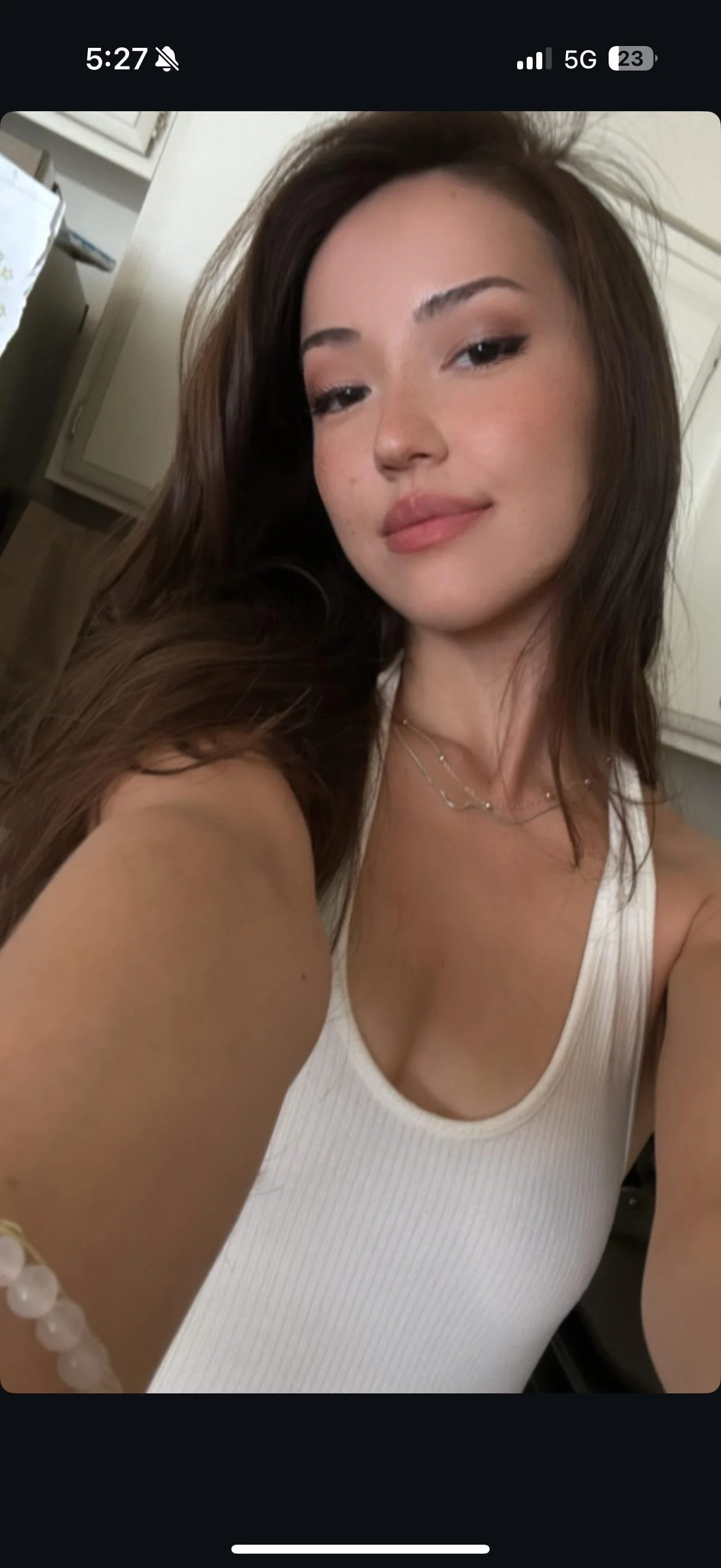 Hana ig @venusiscruel picture 2 of 3