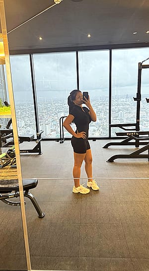 Flex this kind of fit'