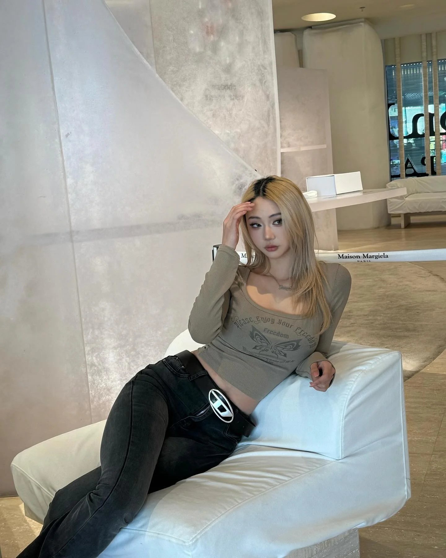 Asian blonde picture 8 of 20