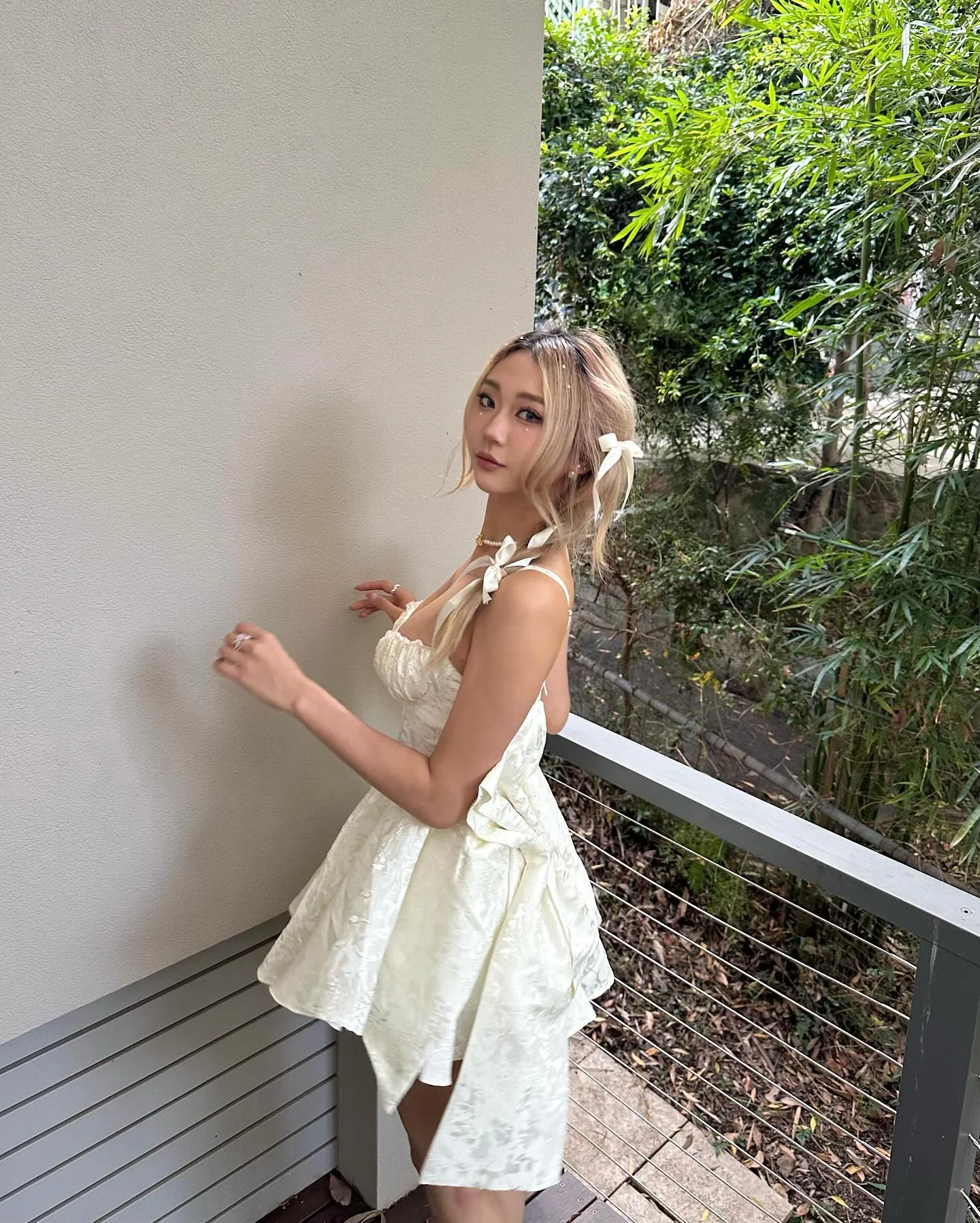 Asian blonde picture 20 of 20