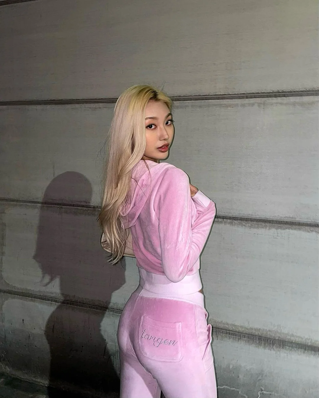 Asian blonde picture 1 of 6