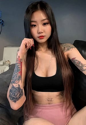 post yoga selfie 🥵'