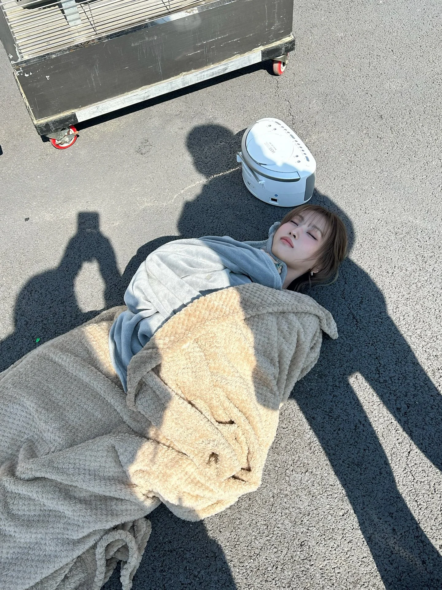 TWICE Momo picture 5 of 8