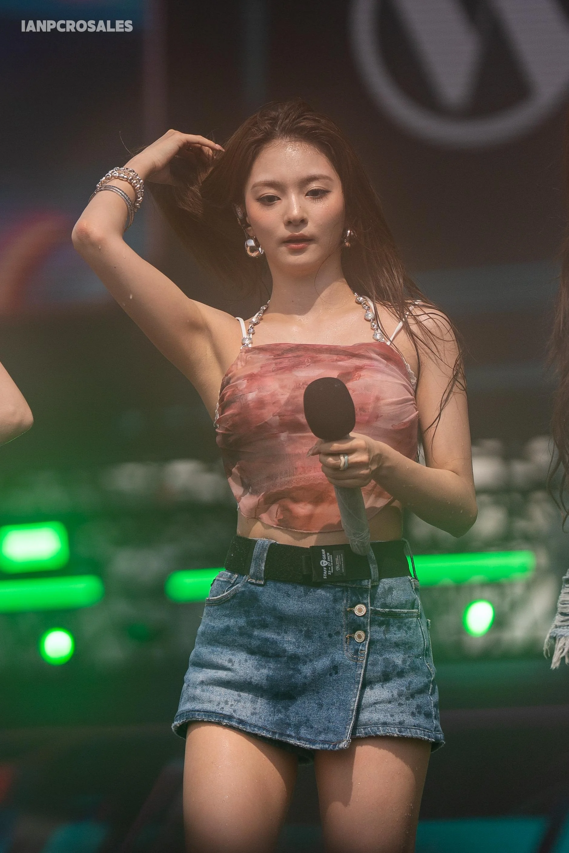 fromis_9 Nagyung picture 1 of 1