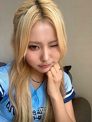 YOUNG POSSE Jieun'