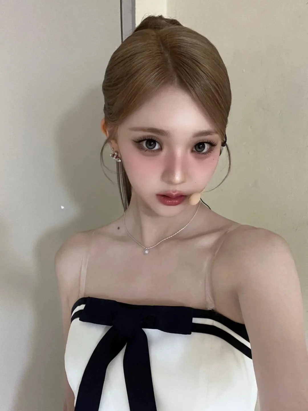 TripleS Yeonji picture 2 of 3