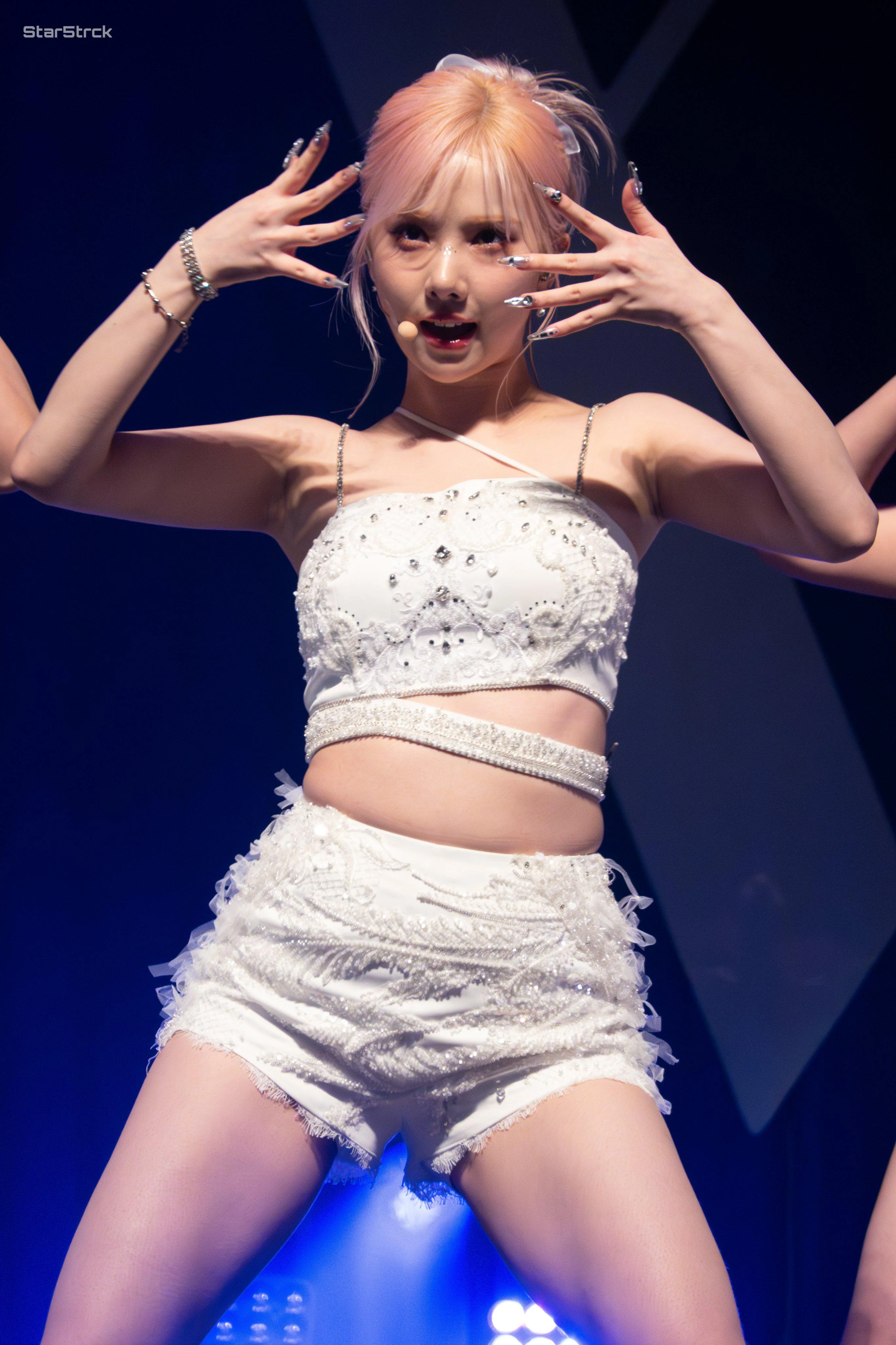 VIVIZ Eunha picture 1 of 1