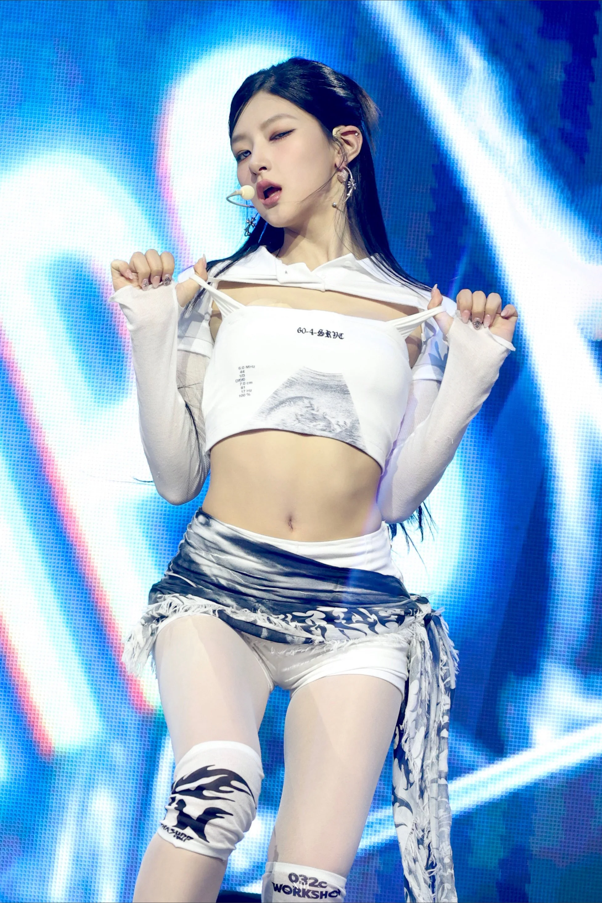 Haneul picture 1 of 2