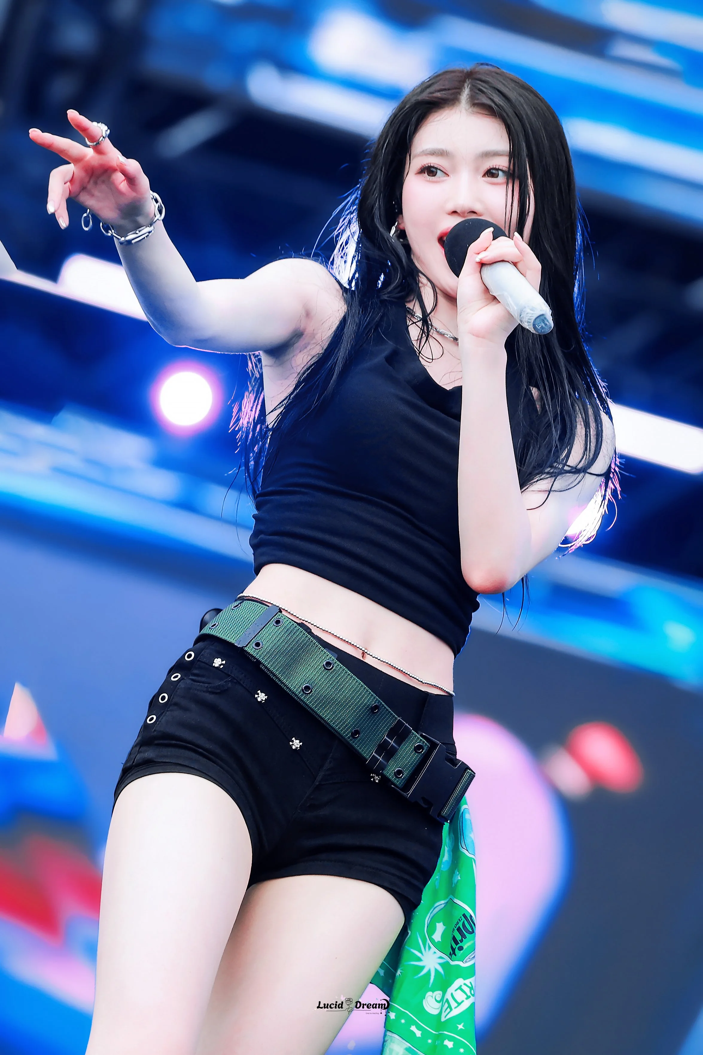 Kep1er Xiaoting picture 1 of 4