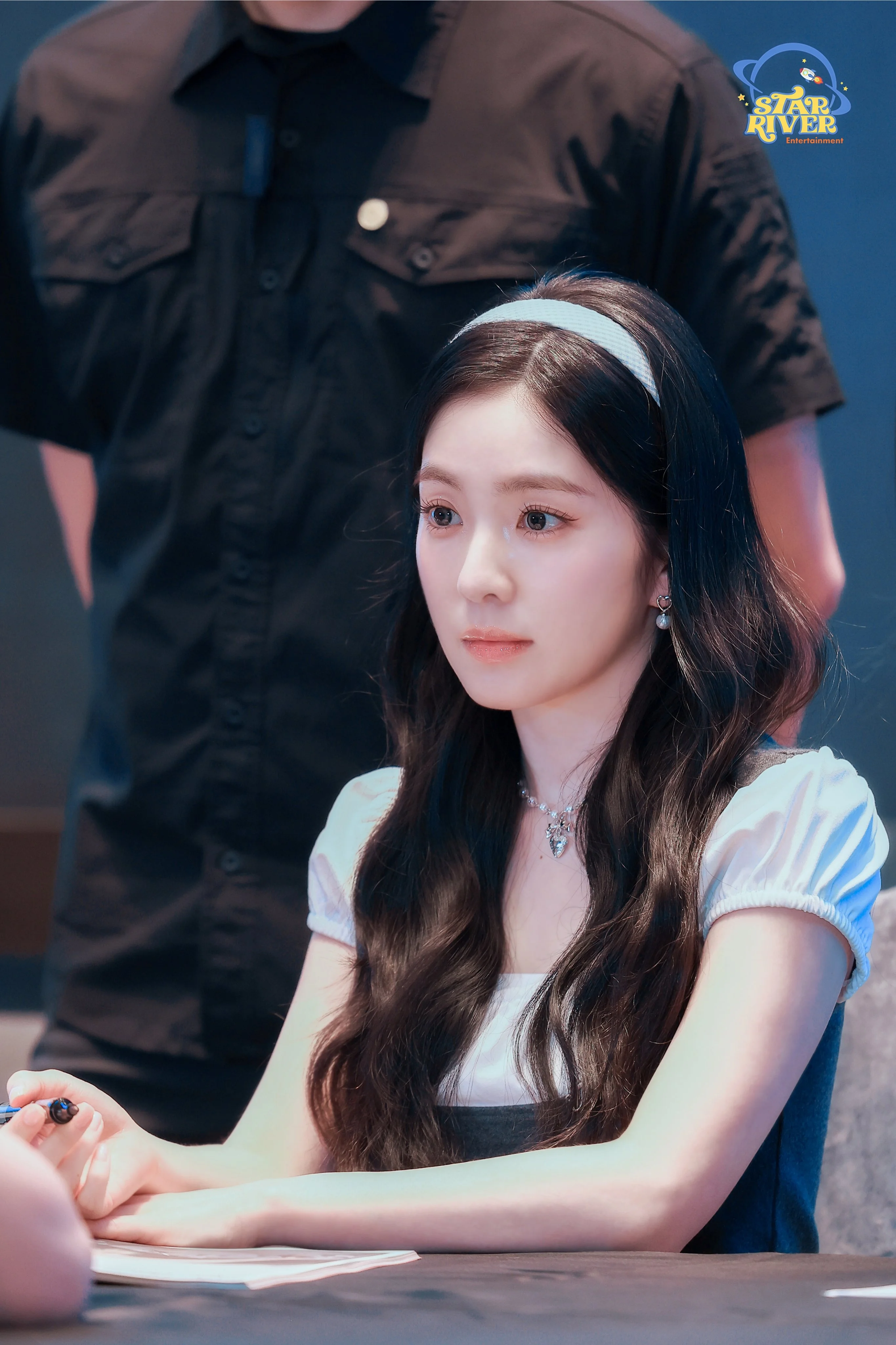 Red Velvet - Irene picture 3 of 3