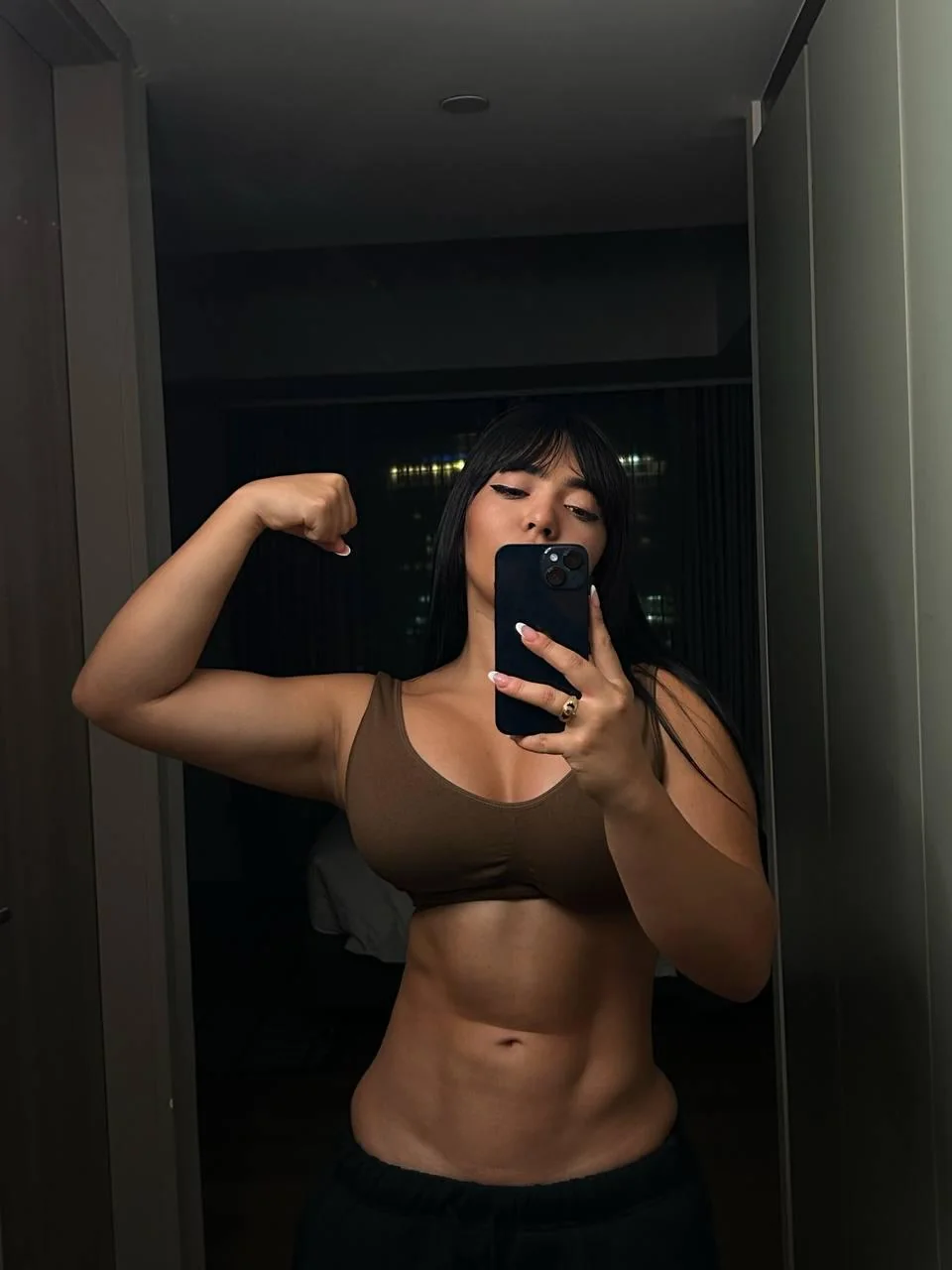 Jade Miura picture 1 of 1