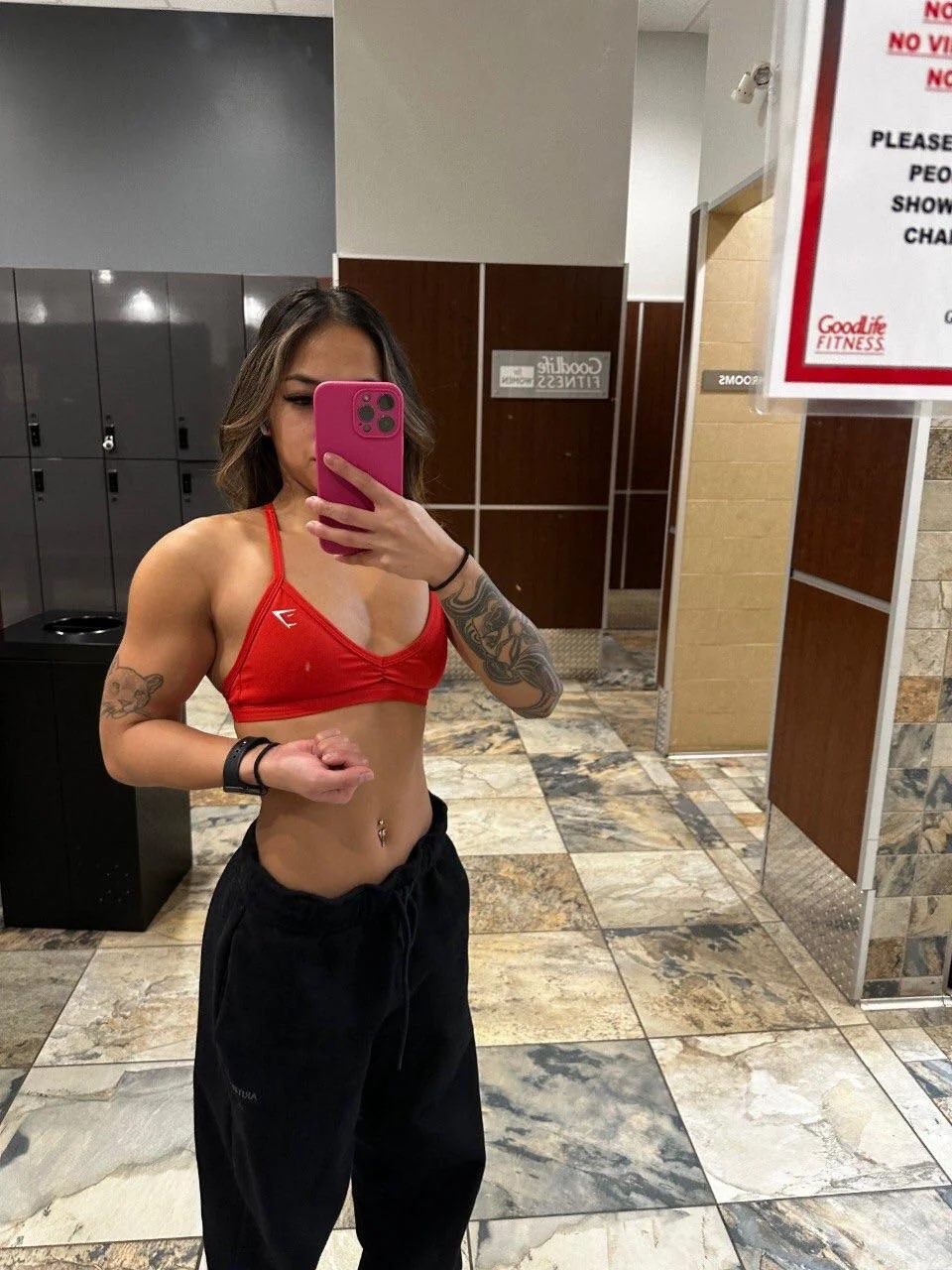 Queenie Fit (Queenie69cutie) picture 1 of 3