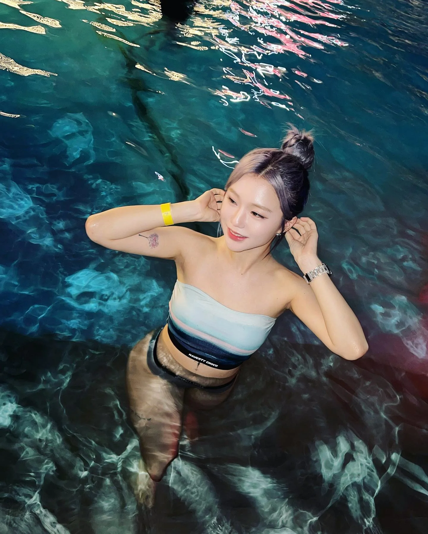 Asian blonde picture 3 of 10