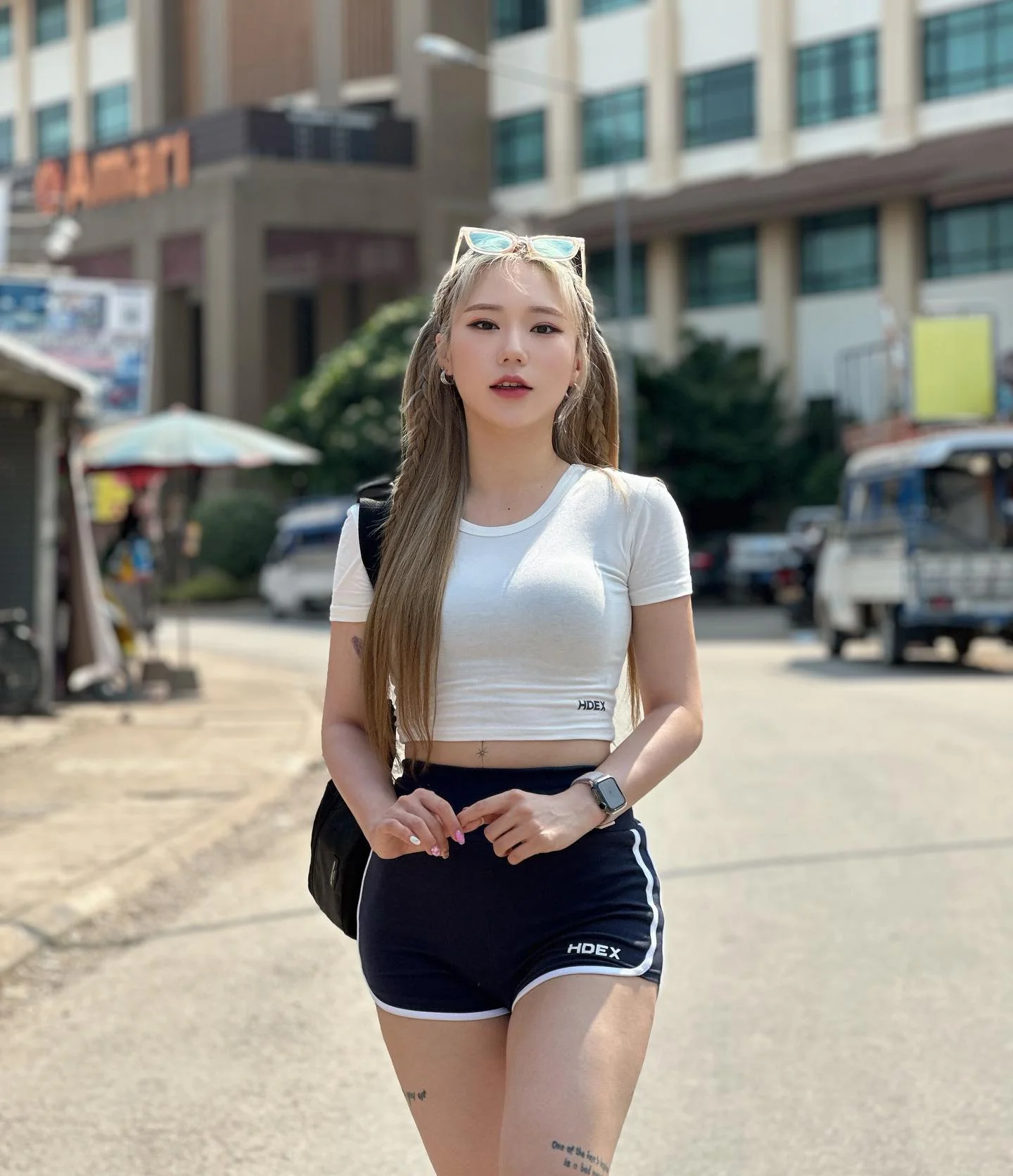 Asian blonde picture 5 of 10