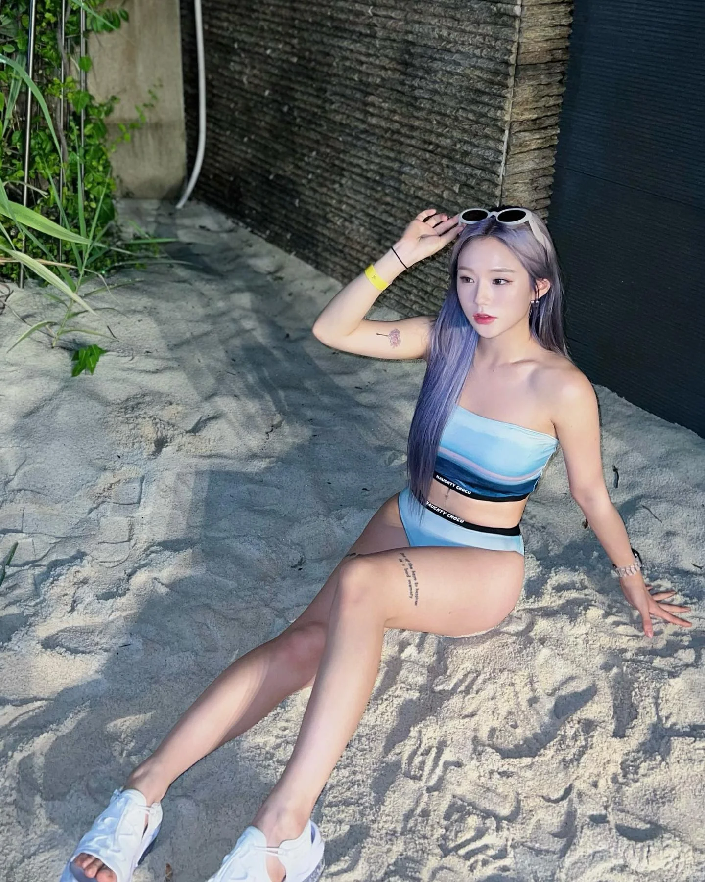 Asian blonde picture 6 of 10